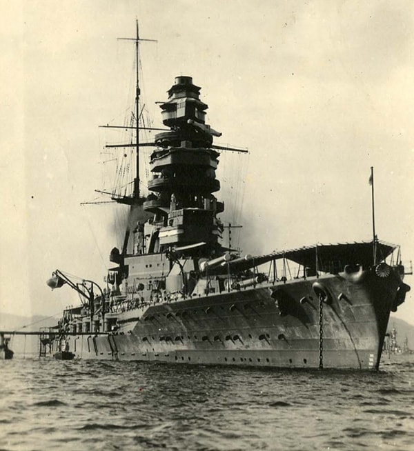大日本帝国海軍の戦艦『陸奥』。日本の力の象徴として国民に愛されたこの戦艦にも、三科製作所の洗濯設備が設置された